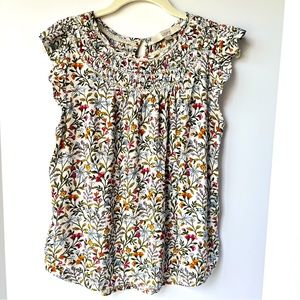 NWOT | LOFT White Floral Smocked Button Top | Women’s M